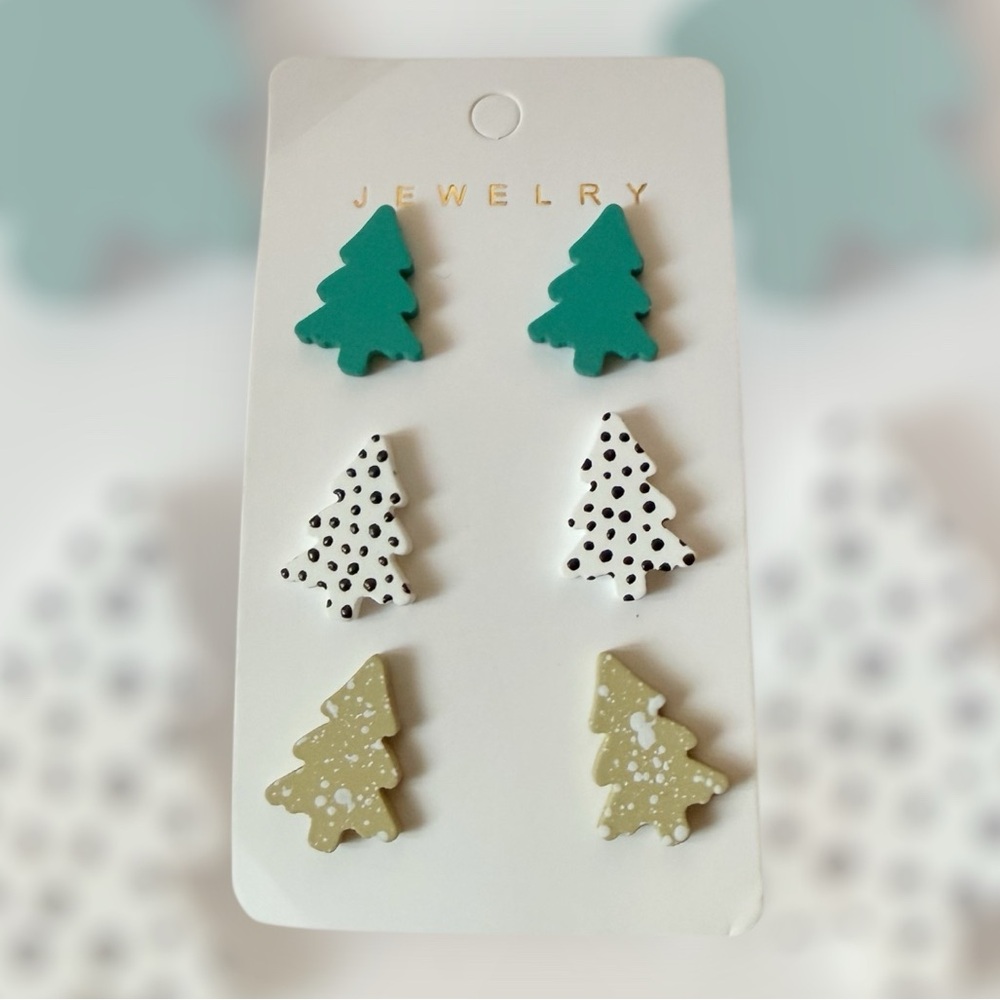 Christmas Trees 3 Piece Earring Studs - NEW